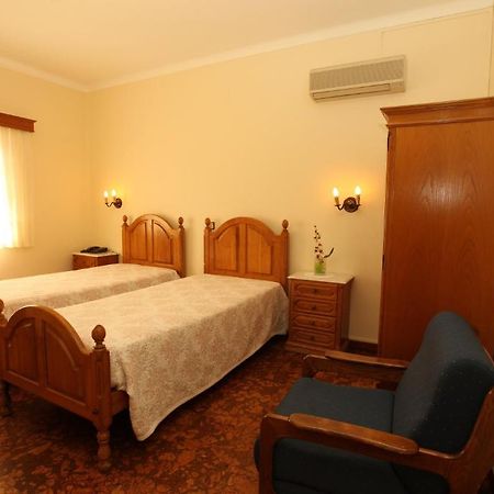 ホテル Residencial Sra. Da Lomba Pinhanços エクステリア 写真