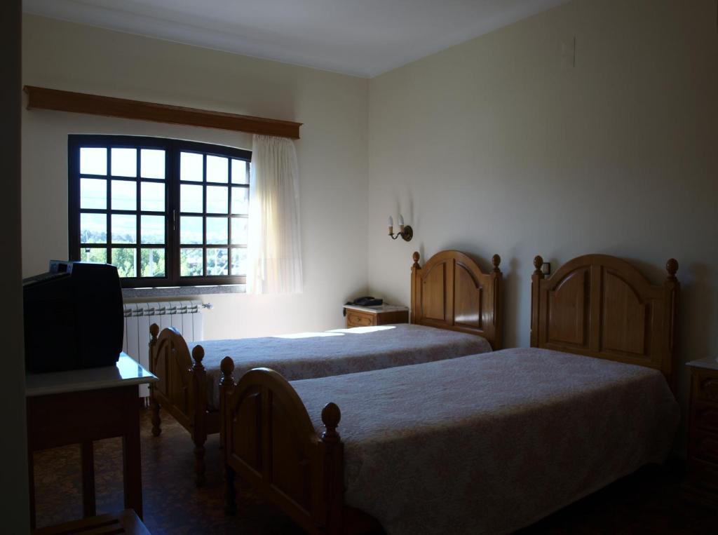 ホテル Residencial Sra. Da Lomba Pinhanços エクステリア 写真