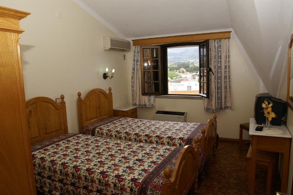 ホテル Residencial Sra. Da Lomba Pinhanços エクステリア 写真